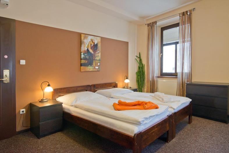 Hotel U Zlatého býka Písek Camera foto