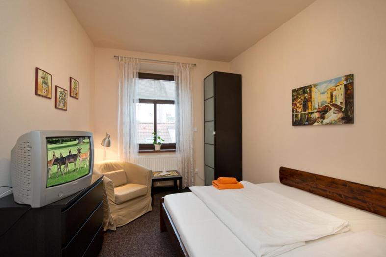Hotel U Zlatého býka Písek Camera foto